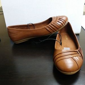 East 5th Hayleigh 6M Cognac Brown Ballerina Flat